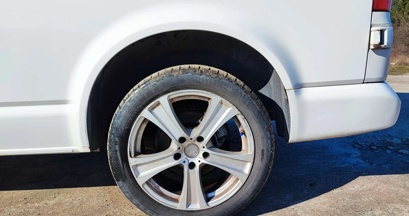 Volkswagen Caravelle cena 31500 przebieg: 352592, rok produkcji 2007 z Ząbki małe 466